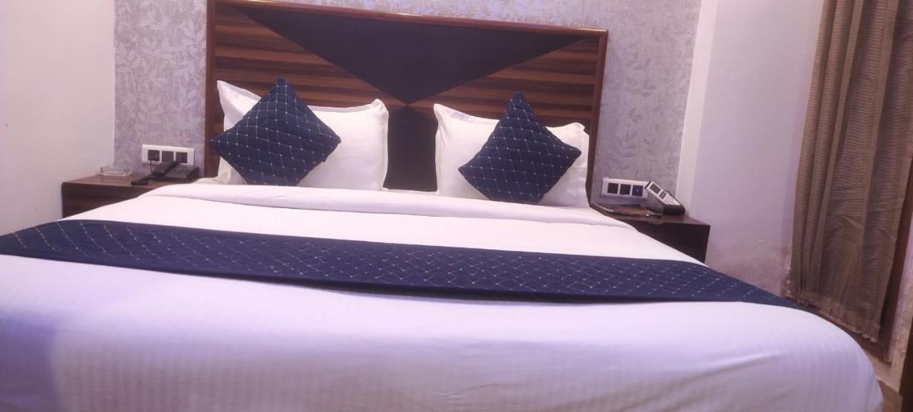 Hotel Plaza International Near Delhi Airport نيودلهي المظهر الخارجي الصورة