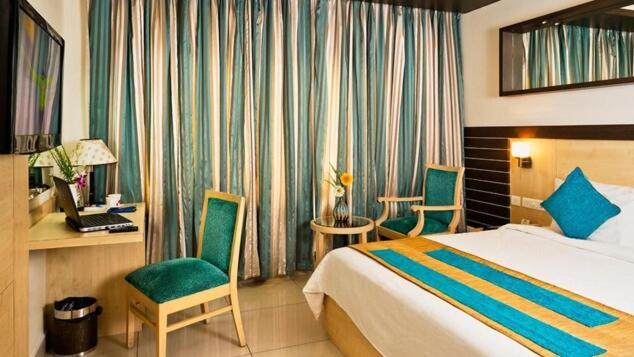 Hotel Plaza International Near Delhi Airport نيودلهي الغرفة الصورة